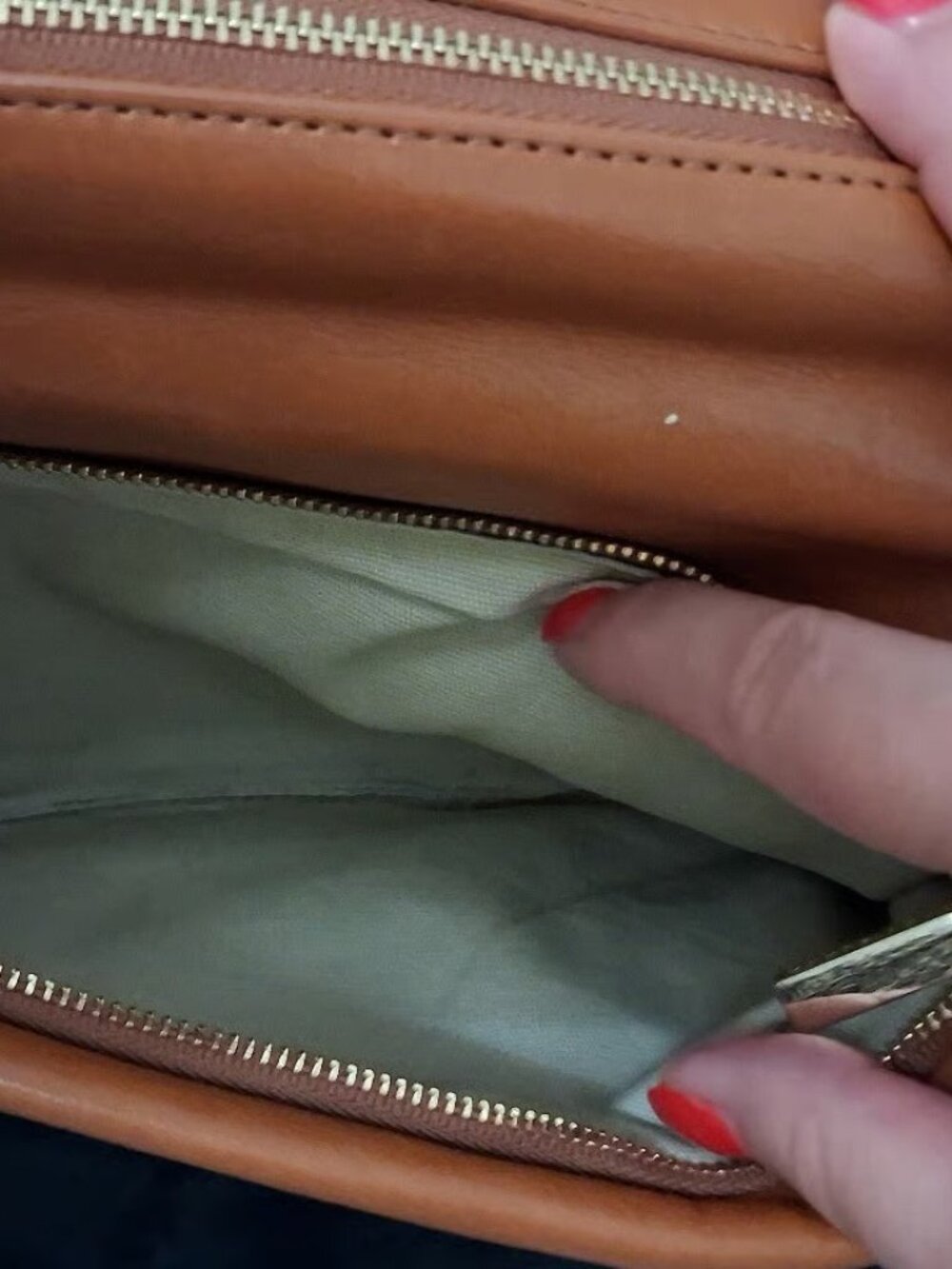 Tory Burch Reva Bombe Clutch - Picture 6 of 6